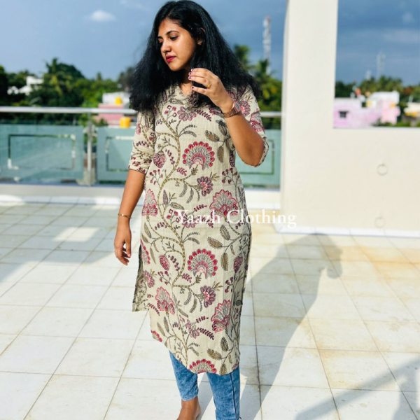 Elegant Pink Floral Printed Cotton Kurti Set – Graceful Everyday Wear