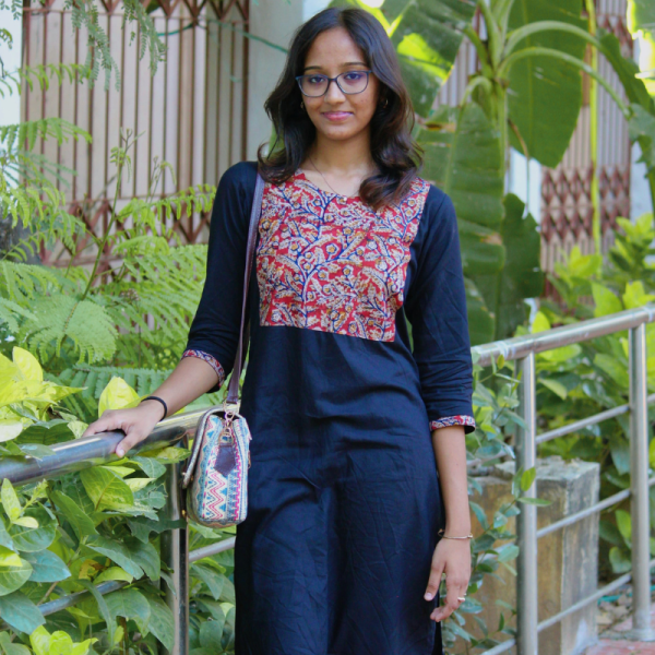 Elegant Black Printed Cotton Kurti – Timeless Everyday Styl