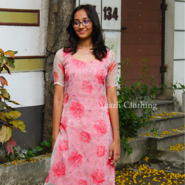 Elegant Pink Floral Organza Kurti Set – Graceful Festive Collectio