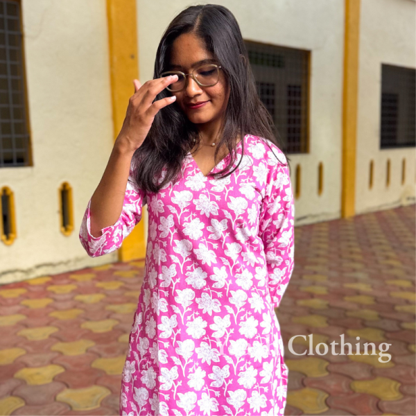 Elegant Pink Floral Printed Cotton Kurti – Soft & Stylish Everyday Wear