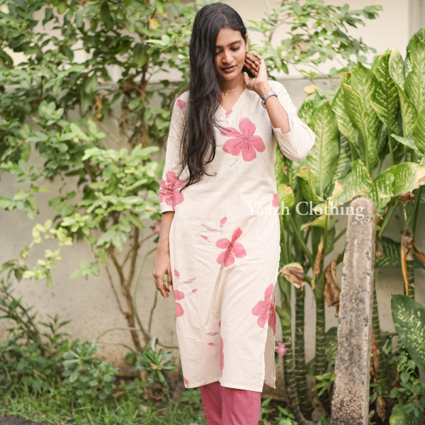 Elegant Beige & Pink Floral Cotton Kurti Set – Graceful Everyday Fashion