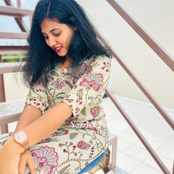 Elegant Pink Floral Printed Cotton Kurti Set – Graceful Everyday Wear